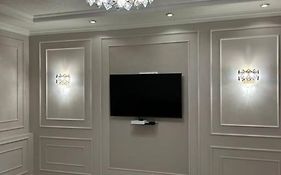 Miracle Apartment